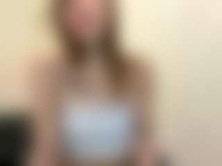 Live cam show with Erica - Athletic Public on Milfs Live
