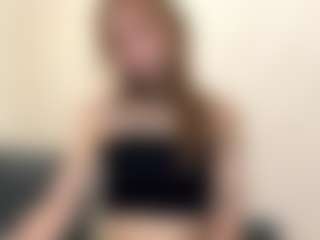 Live cam show with Erica - Athletic Amateur on crypto-cams