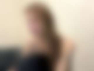 Live cam show with Erica - New Bedroom on wildcum.com