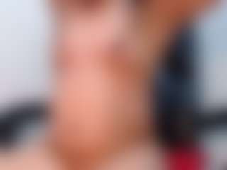 Live cam show with MichelFitnnes - Striptease on Camiplay Live