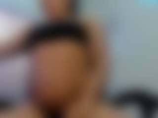 Live cam show with MichelFitnnes - Twerk on Camsoda