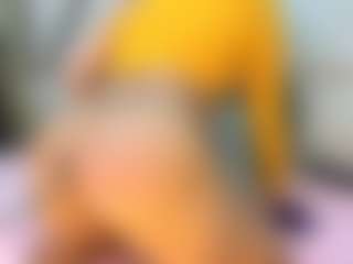 MichelFitnnes MILF webcam performer live streaming