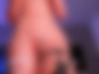 Live cam show with Milan-Daph - Teen (18+) on Dolls Live