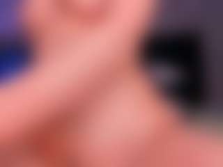 Live cam show with Milan-Daph - Brown Eyes Teen (18+) on Gym Cam Girls