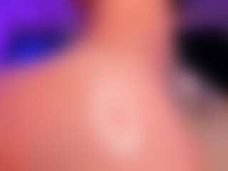Live cam show with Milan-Daph - College on Camsoda