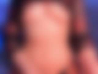 Live cam show with Milan-Daph - Skinny on Camsoda