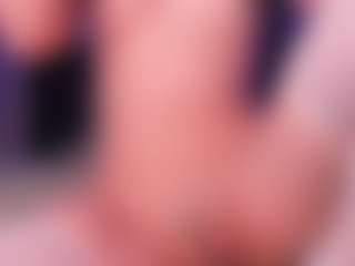 Live cam show with Milan-Daph - Petite on SinfulBabes