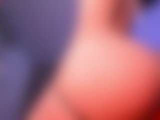 Live cam show with Milan-Daph - Petite on Porn Luv