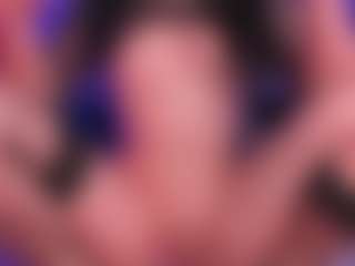 Live cam show with Milan-Daph - Petite on Camsoda