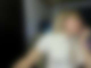 Live cam show with Moon-constance - Blonde Hair on xfollow cams