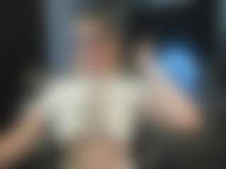 Live cam show with Moon-constance - Blonde Hair on Lustler