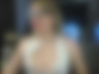 Live cam show with Moon-constance - Camel Toe on madthumbs