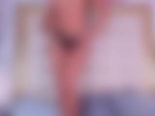 Live cam show with ninabravu - Athletic Public on Camsoda