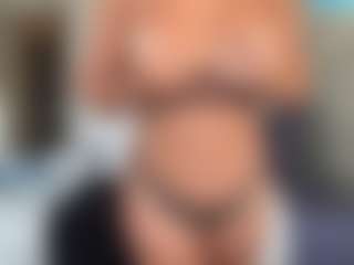 SpicyWetSquirt's Live Sex Cam Show