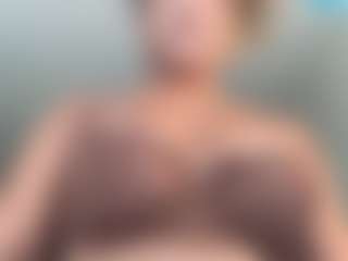 SpicyWetSquirt's Live Sex Cam Show