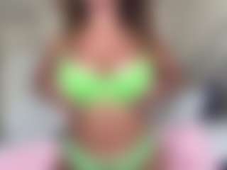 SpicyWetSquirt's Live Sex Cam Show
