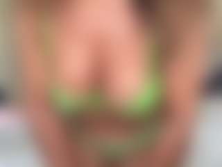 SpicyWetSquirt's Live Sex Cam Show