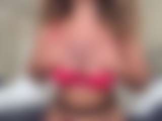 SpicyWetSquirt's Live Sex Cam Show