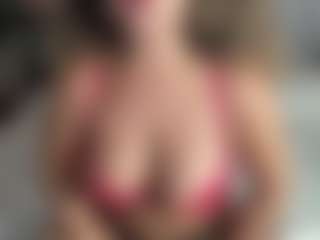 SpicyWetSquirt's Live Sex Cam Show