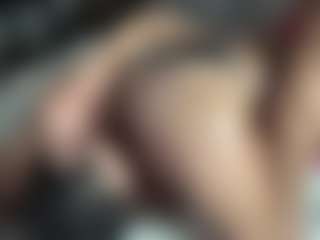 SpicyWetSquirt's Live Sex Cam Show