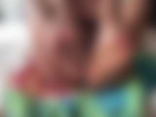 SpicyWetSquirt's Live Sex Cam Show