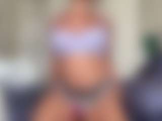 SpicyWetSquirt's Live Sex Cam Show