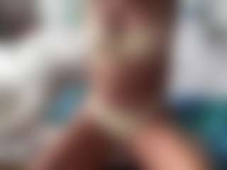 SpicyWetSquirt's Live Sex Cam Show