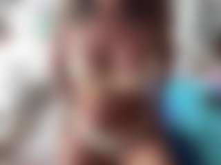SpicyWetSquirt's Live Sex Cam Show