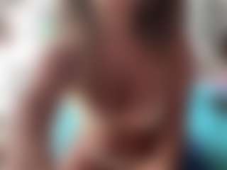 SpicyWetSquirt's Live Sex Cam Show