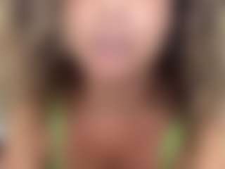 SpicyWetSquirt's Live Sex Cam Show