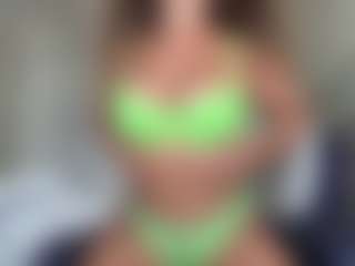 SpicyWetSquirt's Live Sex Cam Show