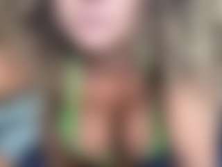 SpicyWetSquirt's Live Sex Cam Show