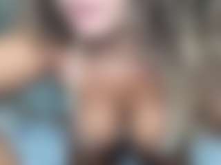 SpicyWetSquirt's Live Sex Cam Show