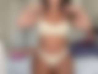 SpicyWetSquirt's Live Sex Cam Show