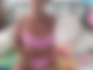 SpicyWetSquirt's Live Sex Cam Show