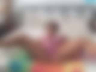 SpicyWetSquirt's Live Sex Cam Show