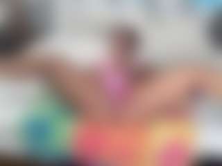 SpicyWetSquirt's Live Sex Cam Show