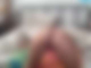 SpicyWetSquirt's Live Sex Cam Show