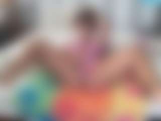 SpicyWetSquirt's Live Sex Cam Show