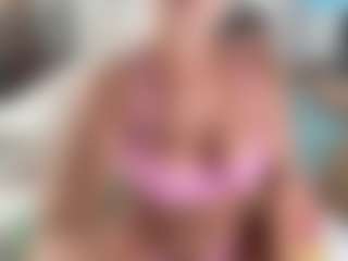 SpicyWetSquirt's Live Sex Cam Show