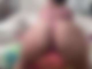 SpicyWetSquirt's Live Sex Cam Show