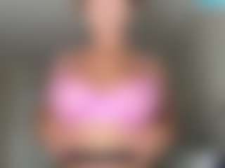 SpicyWetSquirt's Live Sex Cam Show