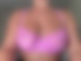 SpicyWetSquirt's Live Sex Cam Show