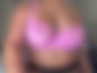SpicyWetSquirt's Live Sex Cam Show