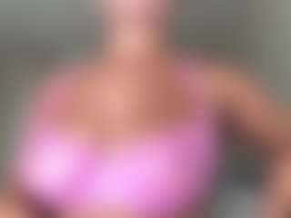 SpicyWetSquirt's Live Sex Cam Show
