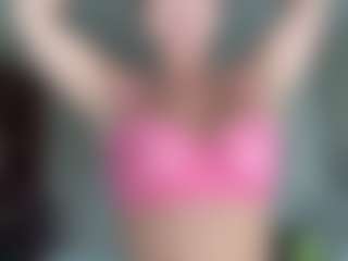 SpicyWetSquirt's Live Sex Cam Show