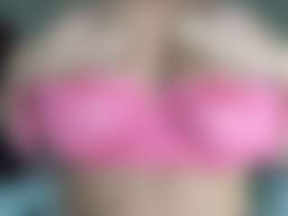 SpicyWetSquirt's Live Sex Cam Show