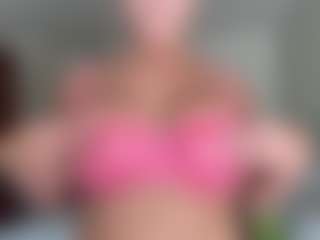 SpicyWetSquirt's Live Sex Cam Show