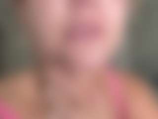 SpicyWetSquirt's Live Sex Cam Show