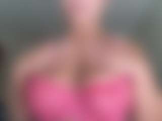 SpicyWetSquirt's Live Sex Cam Show